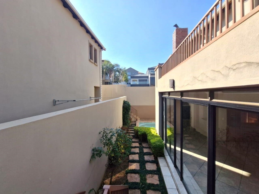 2 Bedroom Property for Sale in Xanadu Eco Park North West